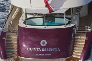 Heesen Yacht Queen Essentia