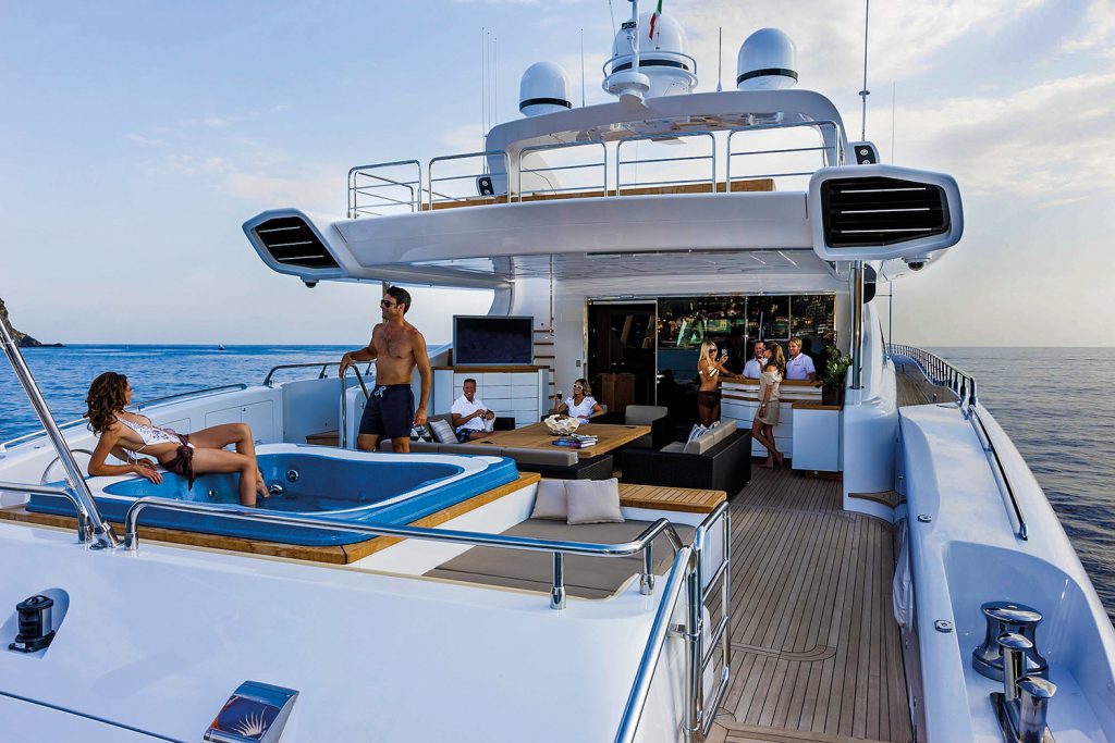 Overmarine Group mangusta 165