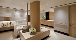 Royal Huisman Twizzie