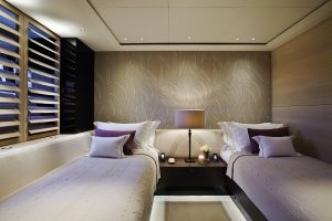 Royal Huisman Twizzie