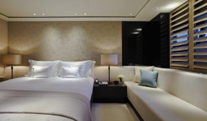 Royal Huisman Twizzie