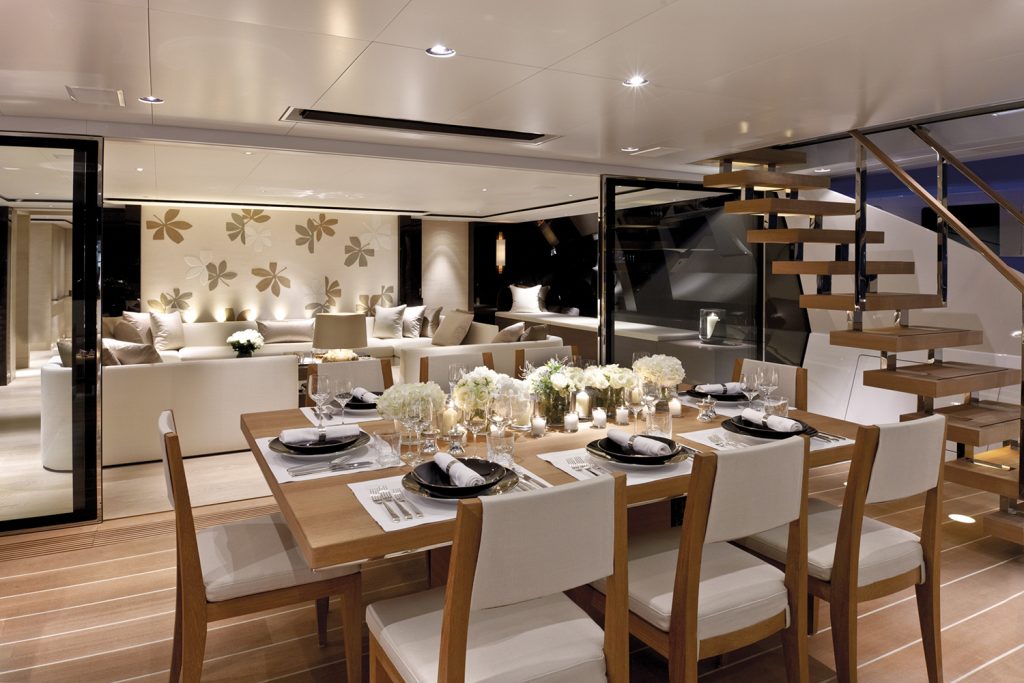Royal Huisman Twizzie