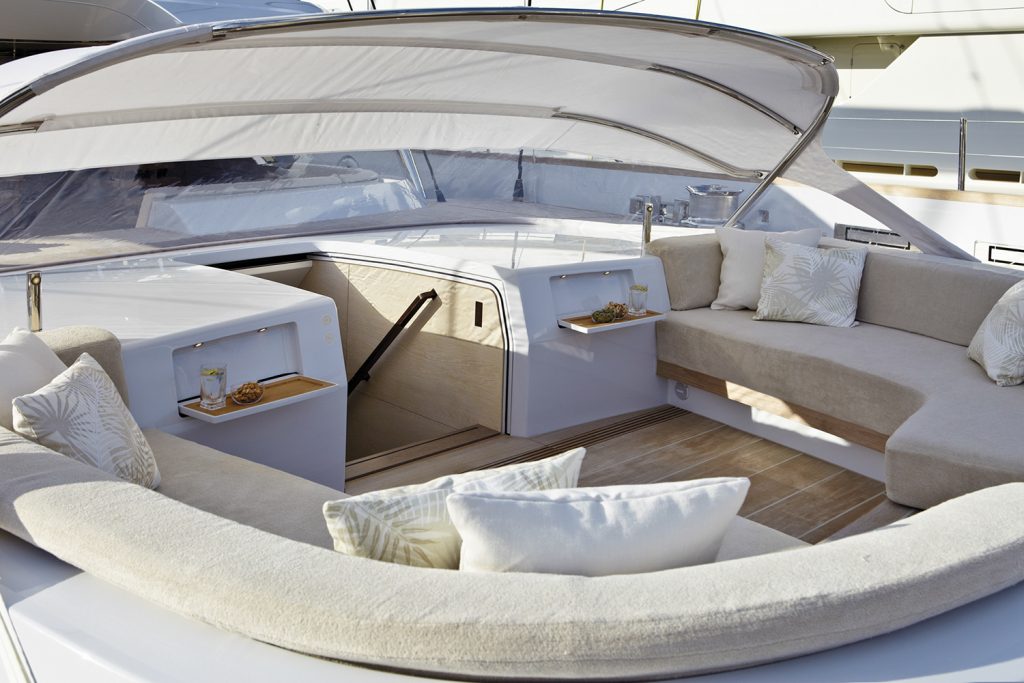 Royal Huisman Twizzie