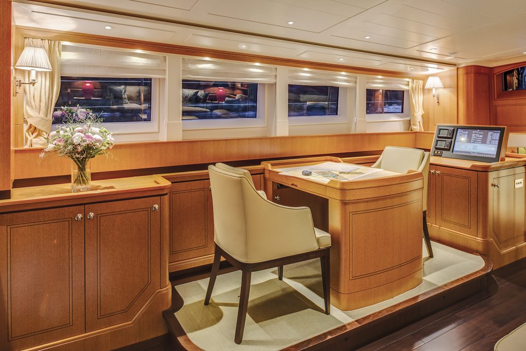 Royal Huisman Wisp