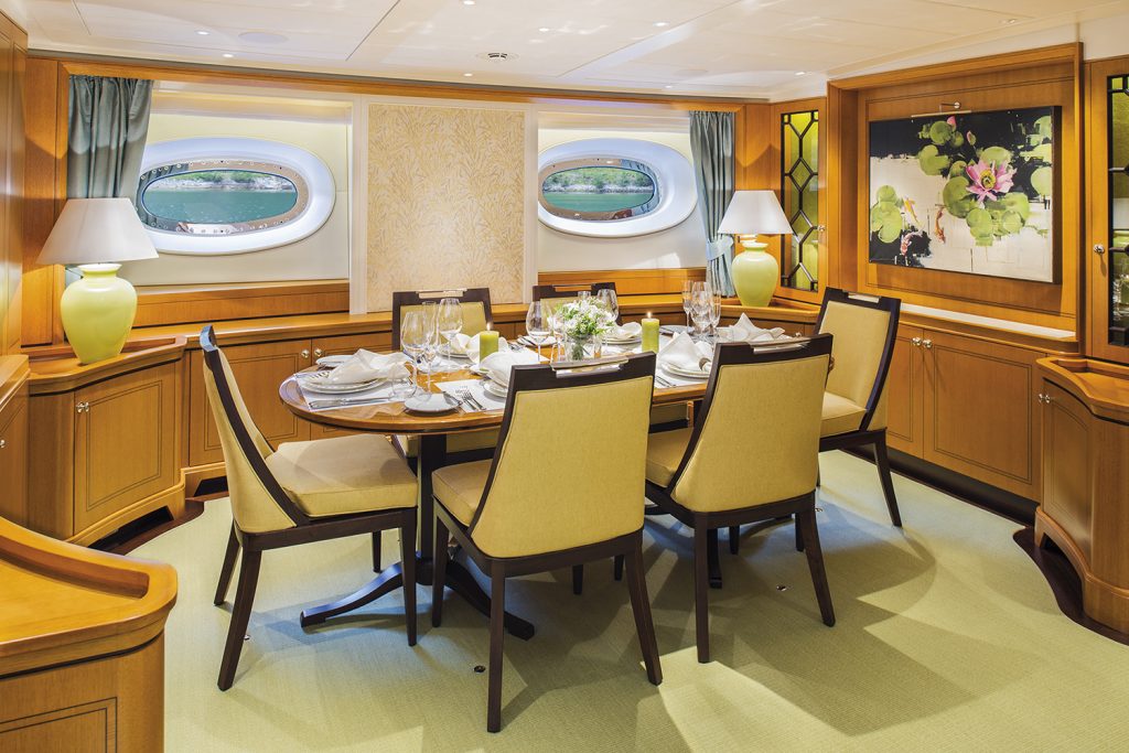 Royal Huisman Wisp