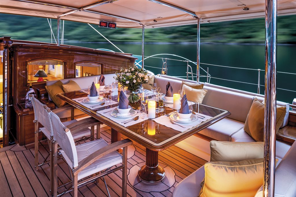 Royal Huisman Wisp