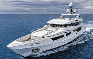 Admiral Maxima 47 Entourage