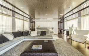 Admiral Maxima 47 Entourage