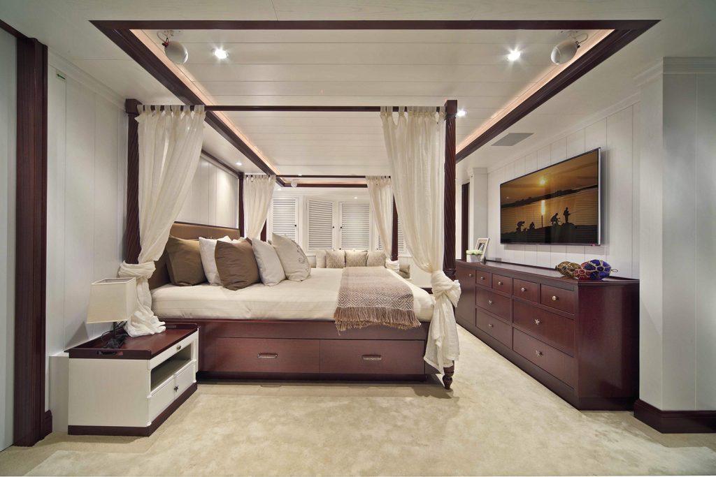 CRN Lady Trudy 43