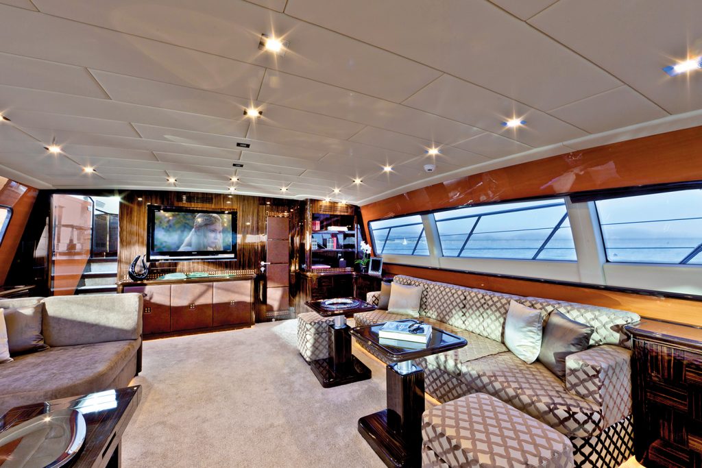 Overmarine Group Mangusta 105