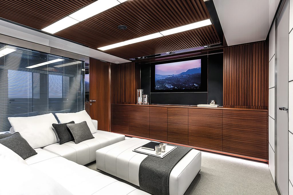 Riva 50 Race