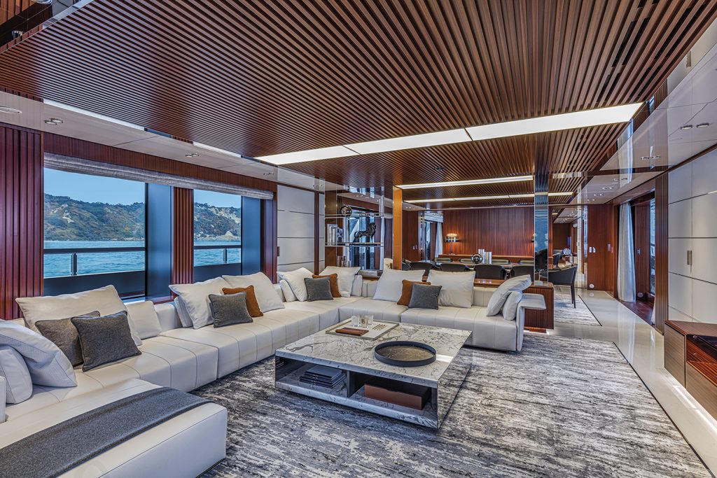 Riva 50 Race