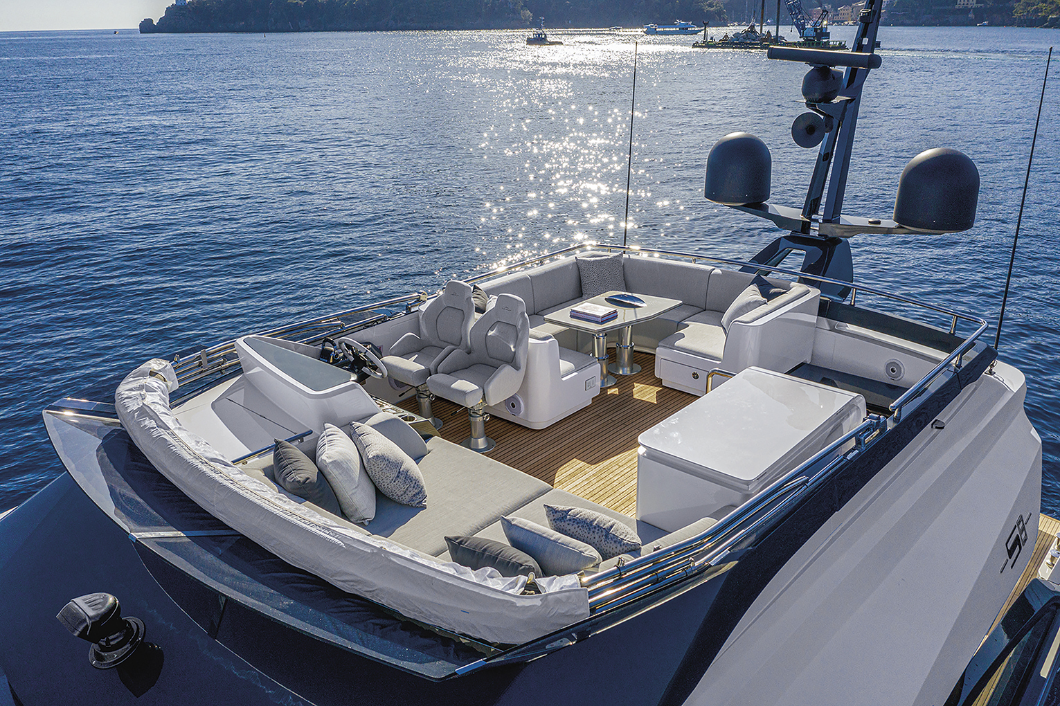 Azimut Yachts - S8