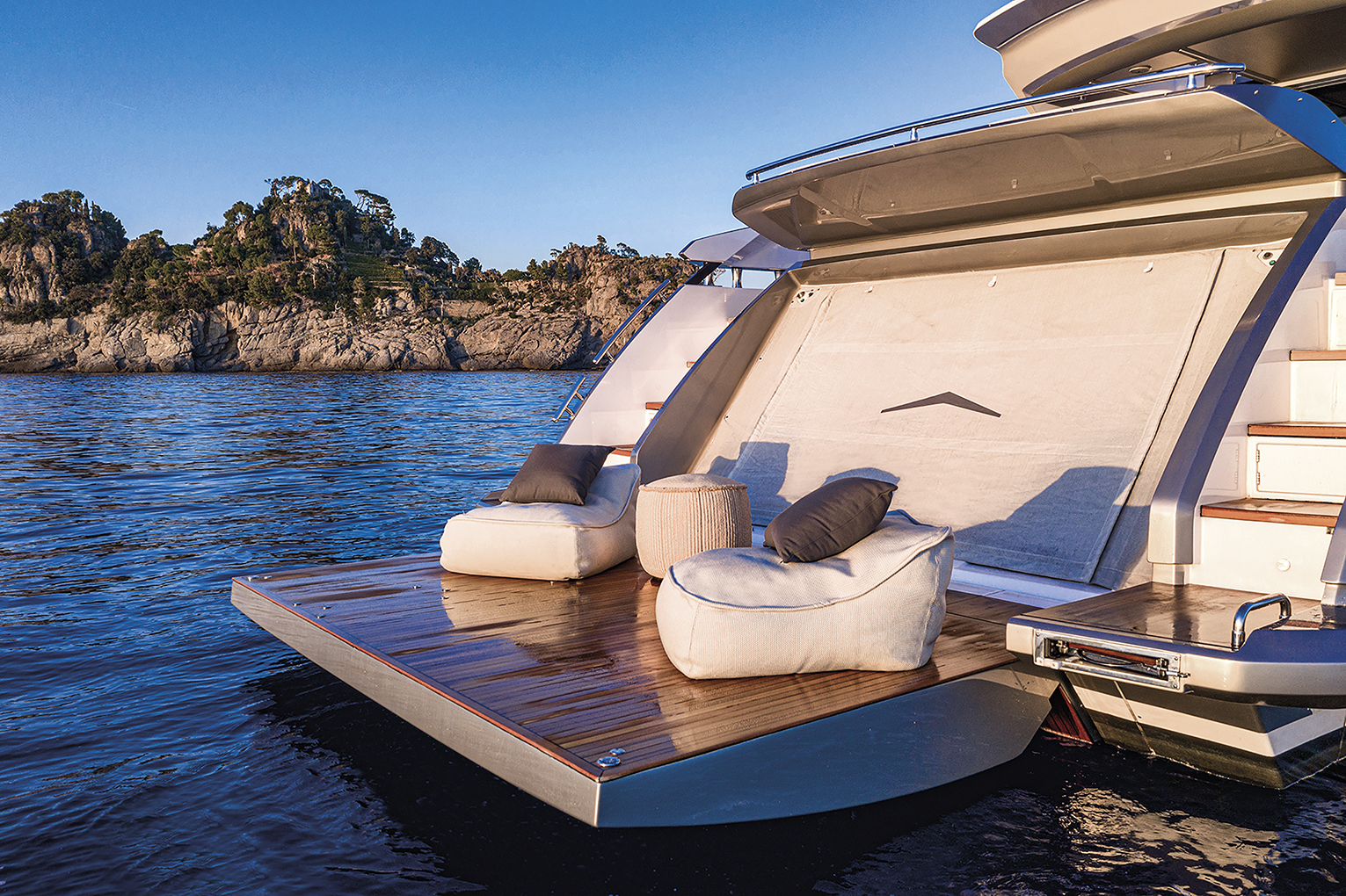 Azimut Yachts - S8