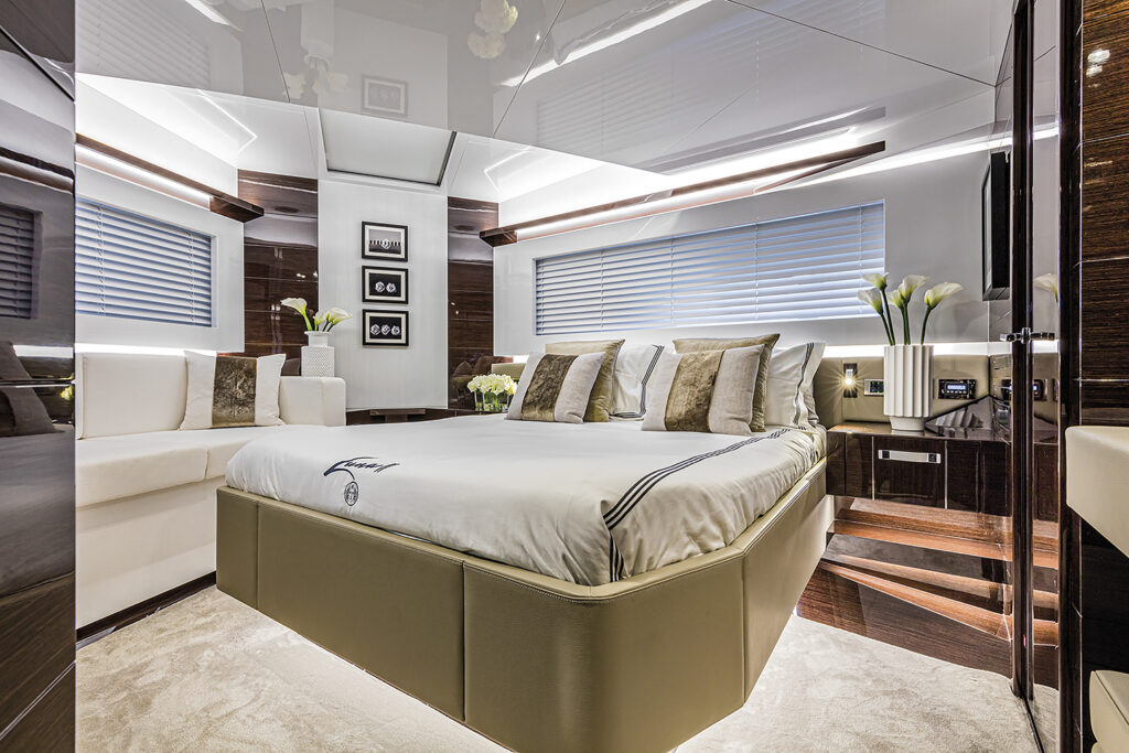 Pearl Yachts 80