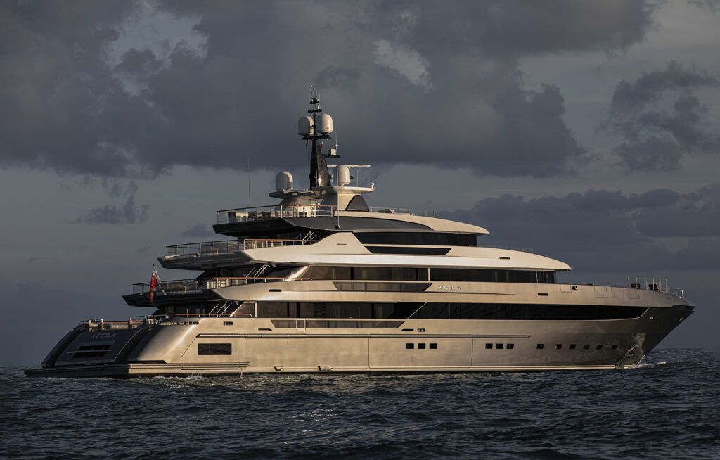 Sanlorenzo 64 Steel Attila