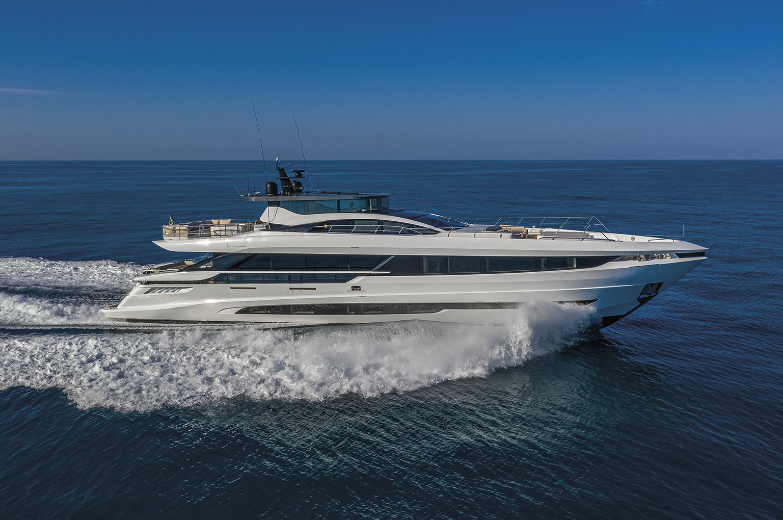 Mangusta GranSport 33