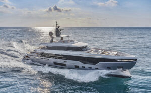 Azimut Trideck