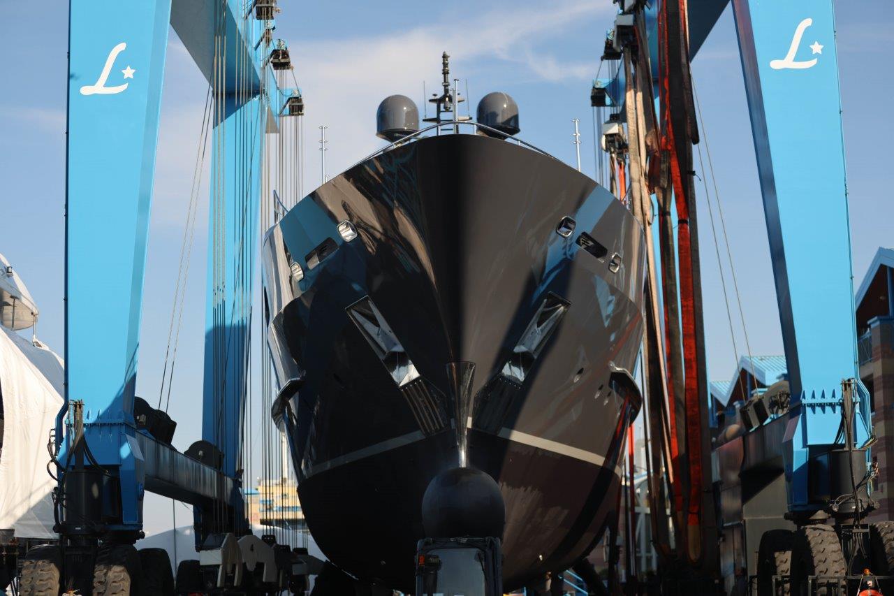 Lusben ha effettuato il varo tecnico del Baglietto 42m Sofia 3