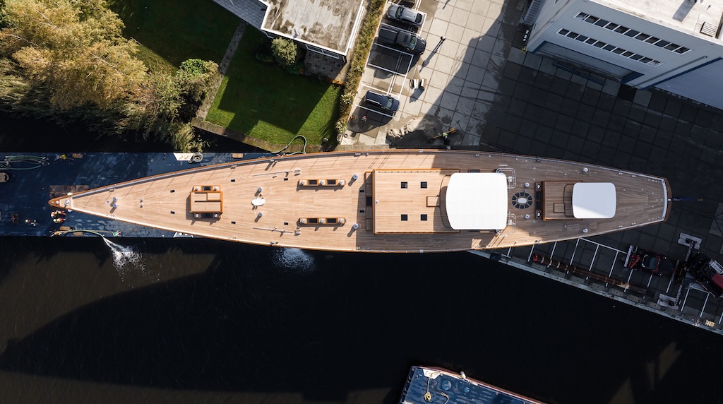 Royal Huisman presenta Aquarius II: superyacht di lusso da 65m, combinazione di eleganza, alte prestazioni e innovazione.