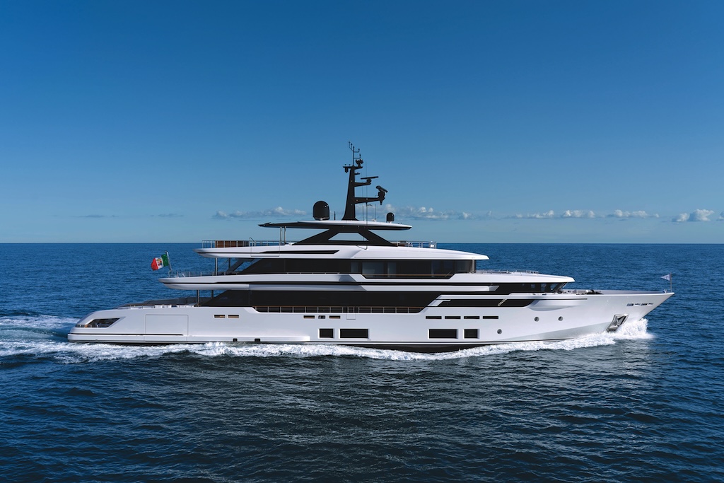 Custom Line 50: il primo superyacht da 50 metri in alluminio. Lusso, innovazione e sostenibilità ai massimi livelli.