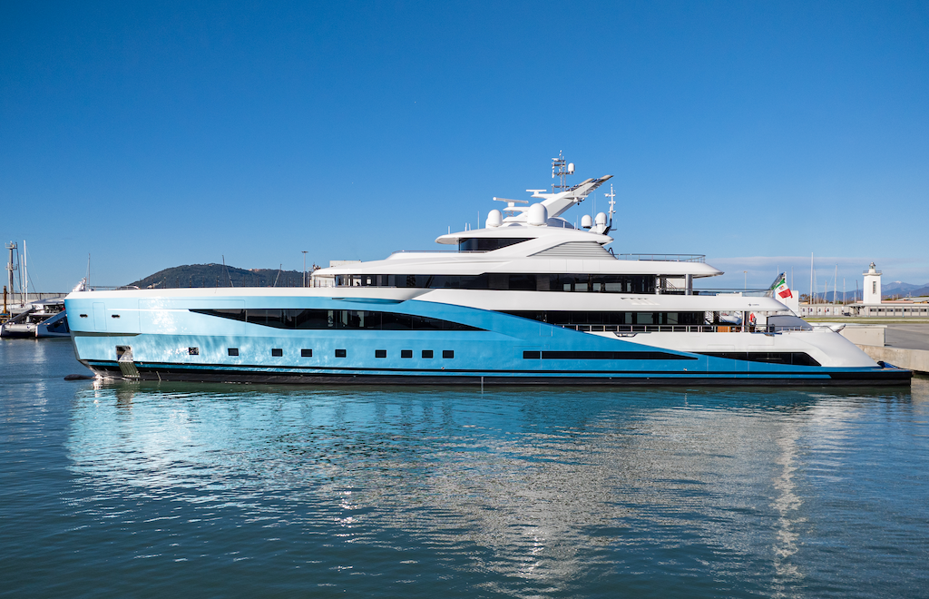 Admiral 78m: lusso e sostenibilità si incontrano nel nuovo megayacht di The Italian Sea Group. Scopri di più!